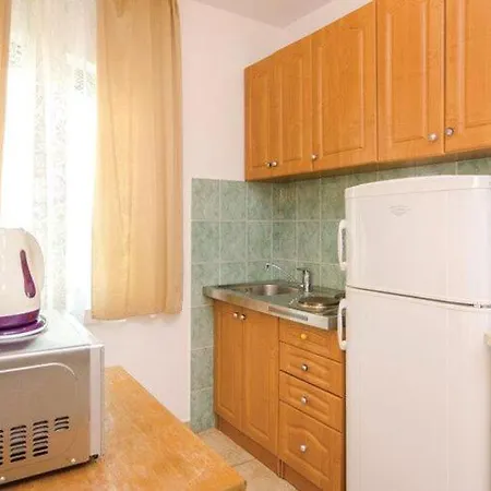 Iovo - Comfort One Bedroom With Terrace A2 Apartment