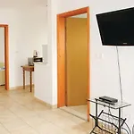 Апартаменты Iovo - Comfort One Bedroom With Terrace A2 Трогир